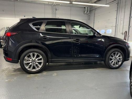 Jet Black Mica 2019 Mazda CX-5 Touring