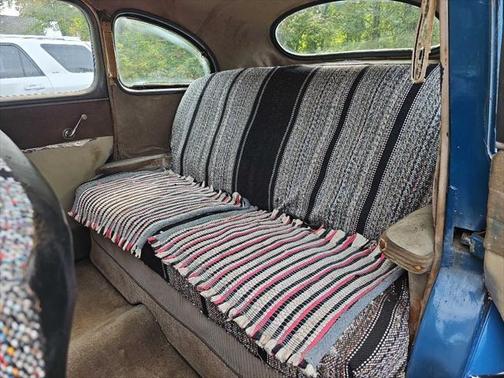 1948 Ford Deluxe Base