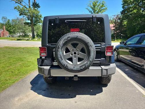 2013 Jeep Wrangler Unlimited Freedom Edition