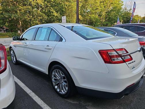2015 Ford Taurus Limited