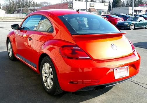 2018 Volkswagen Beetle 2.0T S