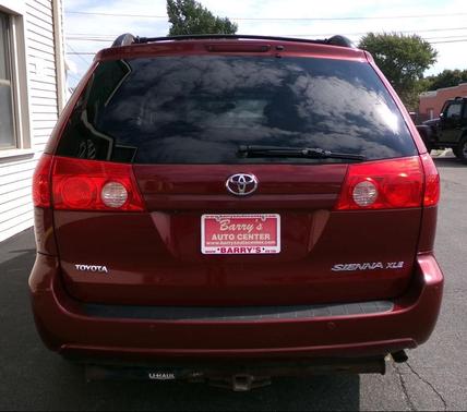 2009 Toyota Sienna XLE