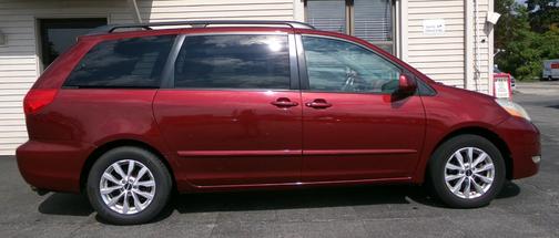 2009 Toyota Sienna XLE