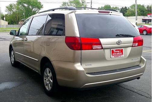 2005 Toyota Sienna XLE