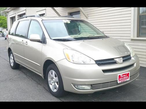 2005 Toyota Sienna XLE