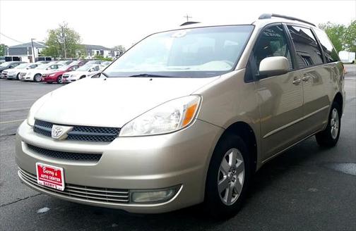 2005 Toyota Sienna XLE