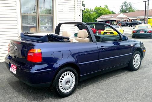 2002 Volkswagen Cabrio 2dr Conv GLS Auto
