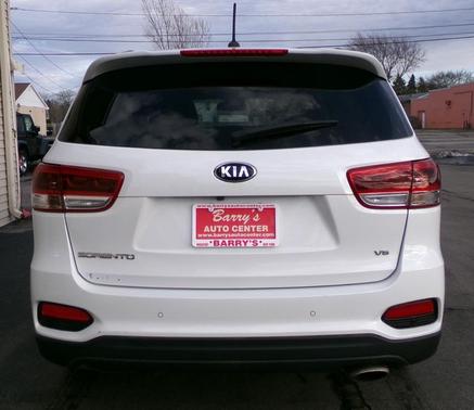 2019 Kia Sorento S