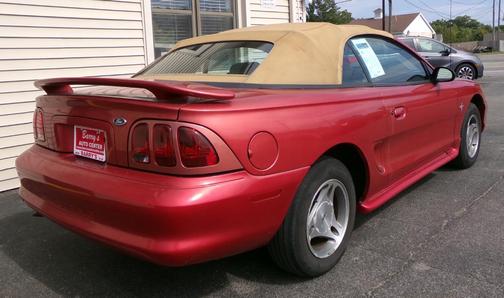 1998 Ford Mustang Base