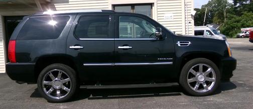 2011 Cadillac Escalade Premium