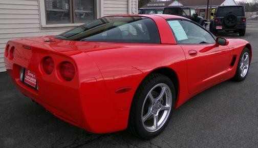 2001 Chevrolet Corvette Base
