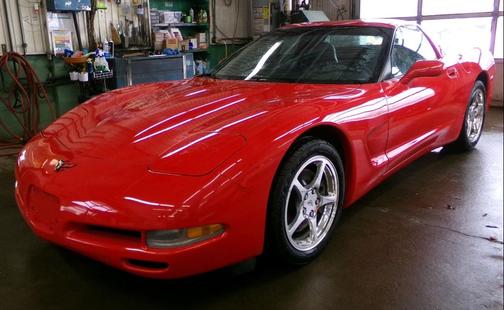 2001 Chevrolet Corvette Base
