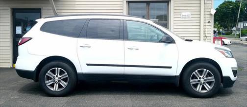 2017 Chevrolet Traverse LS