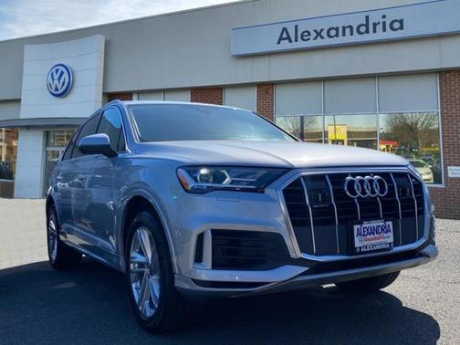 2022 Audi Q7 55 Premium Plus