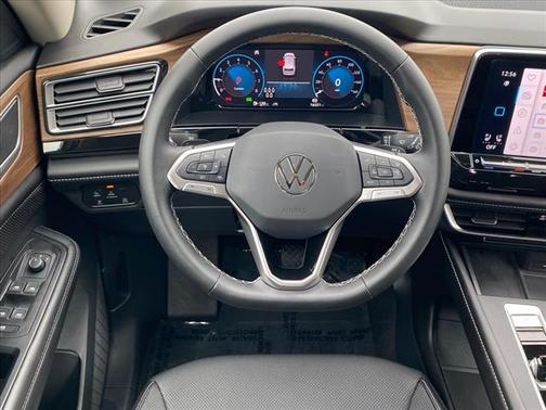 2024 Volkswagen Atlas 2.0T SE