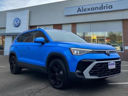 2025 Volkswagen Taos SEL 4Motion