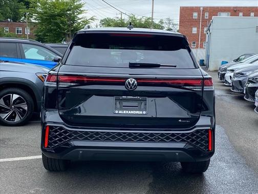 2025 Volkswagen Tiguan 2.0T SE R-Line Black 4MOTION