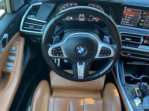2022 BMW X7 M50i