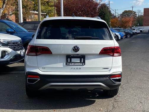 2023 Volkswagen Taos SE 4Motion