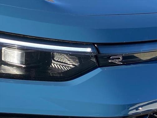 2026 Volkswagen Tiguan 2.0T SE R-Line Black 4MOTION