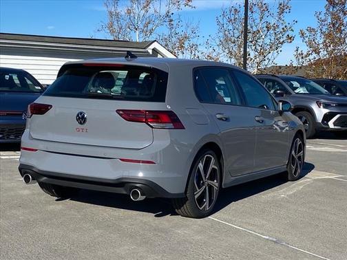2026 Volkswagen Golf GTI 2.0T SE DSG