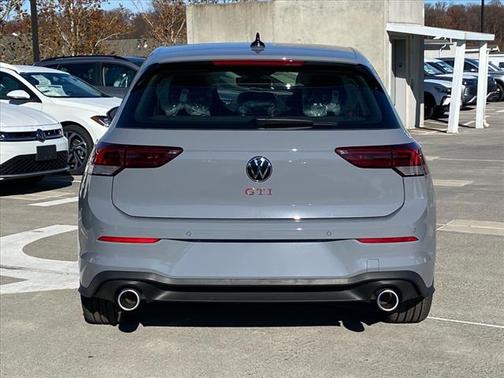 2026 Volkswagen Golf GTI 2.0T SE DSG