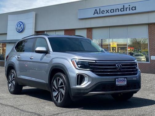 2024 Volkswagen Atlas 2.0T SE w/Technology 4MOTION