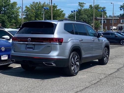 2024 Volkswagen Atlas 2.0T SE w/Technology 4MOTION