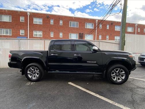 2017 Toyota Tacoma Limited