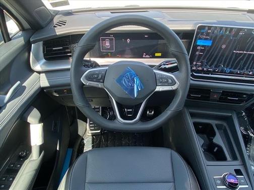 2025 Volkswagen Tiguan 2.0T SE R-Line Black 4MOTION