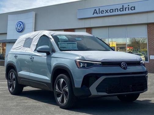 2025 Volkswagen Taos SE 4Motion