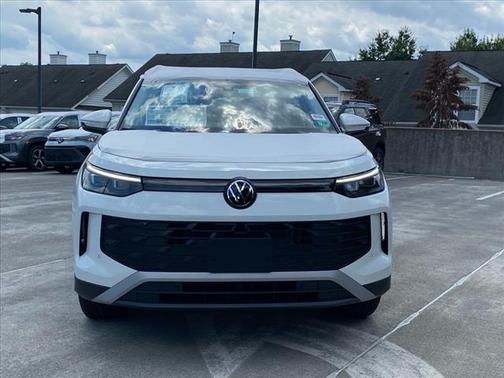 2025 Volkswagen Tiguan 2.0T SE 4MOTION