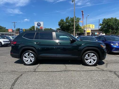 2022 Volkswagen Atlas 3.6L SE w/Technology
