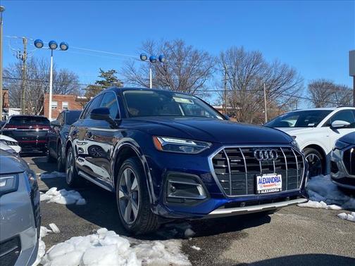 2023 Audi Q5 40 Premium Plus