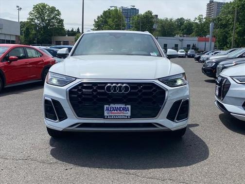 2022 Audi Q5 45 S line Premium Plus