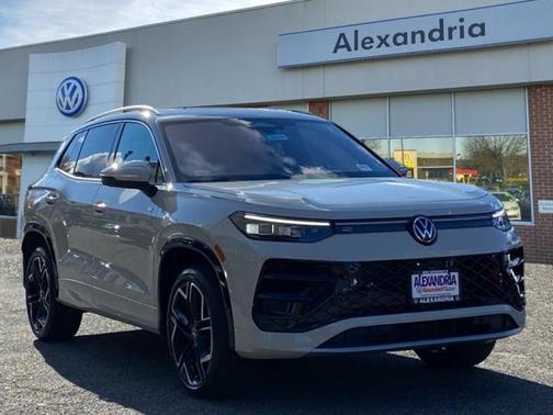 2026 Volkswagen Tiguan 2.0T SEL R-Line 4MOTION