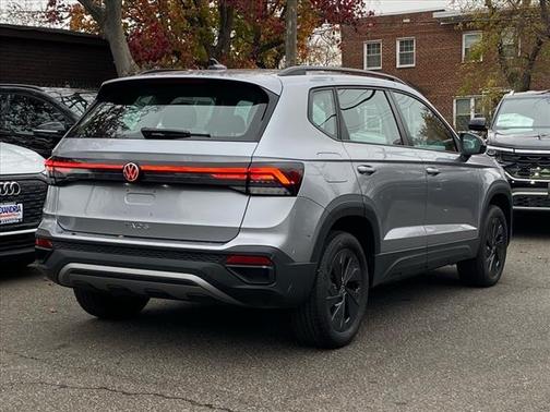 2025 Volkswagen Taos 1.5T S