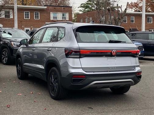 2025 Volkswagen Taos 1.5T S