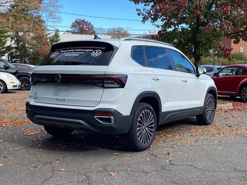 2025 Volkswagen Taos 1.5T SE