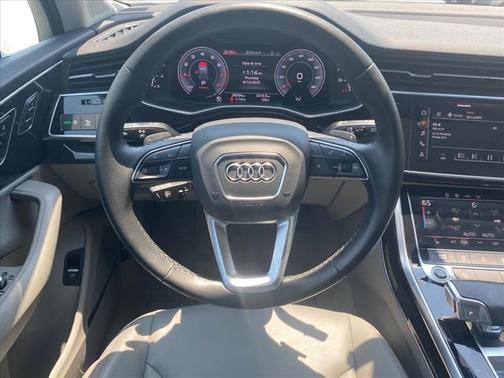 2022 Audi Q7 55 Premium Plus