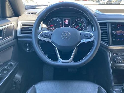 2021 Volkswagen Atlas Cross Sport 2.0T SE w/Technology 4MOTION