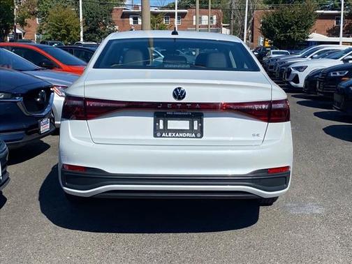 2025 Volkswagen Jetta 1.5T SE