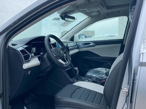 2025 Volkswagen Taos 1.5T SEL