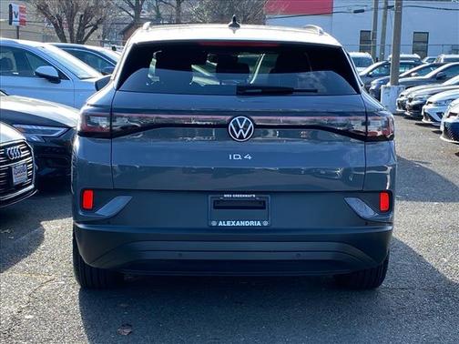 2023 Volkswagen ID.4 Pro