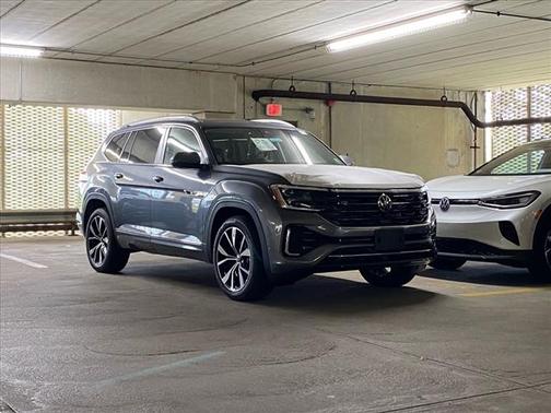 2025 Volkswagen Atlas 2.0T SEL Premium R-Line 4MOTION