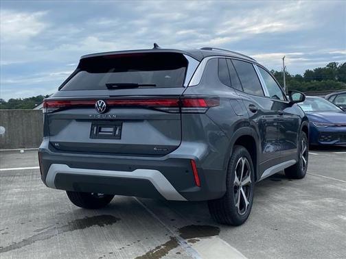 2025 Volkswagen Tiguan 2.0T SE 4MOTION
