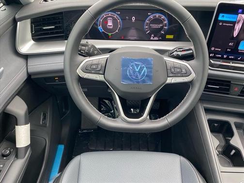 2025 Volkswagen Tiguan 2.0T SE 4MOTION