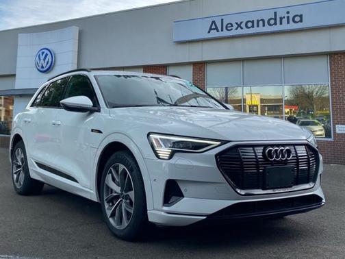 2021 Audi e-tron Premium Plus
