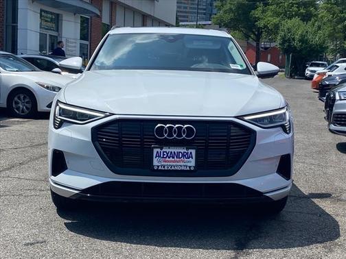 2021 Audi e-tron Premium Plus