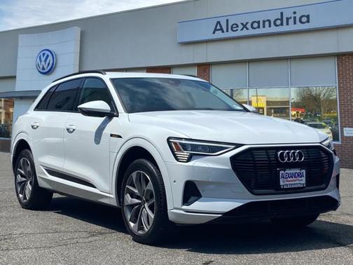 2021 Audi e-tron Premium Plus
